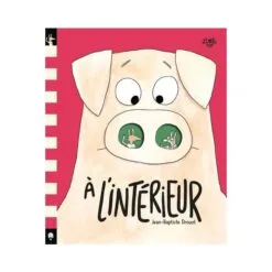 A l'intérieur