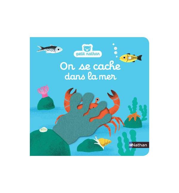 On se cache au bord de la mer
