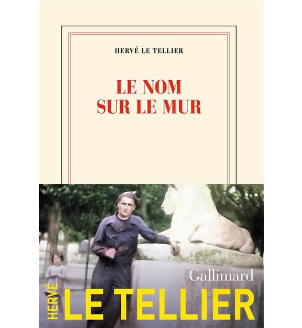Le nom sur le mur